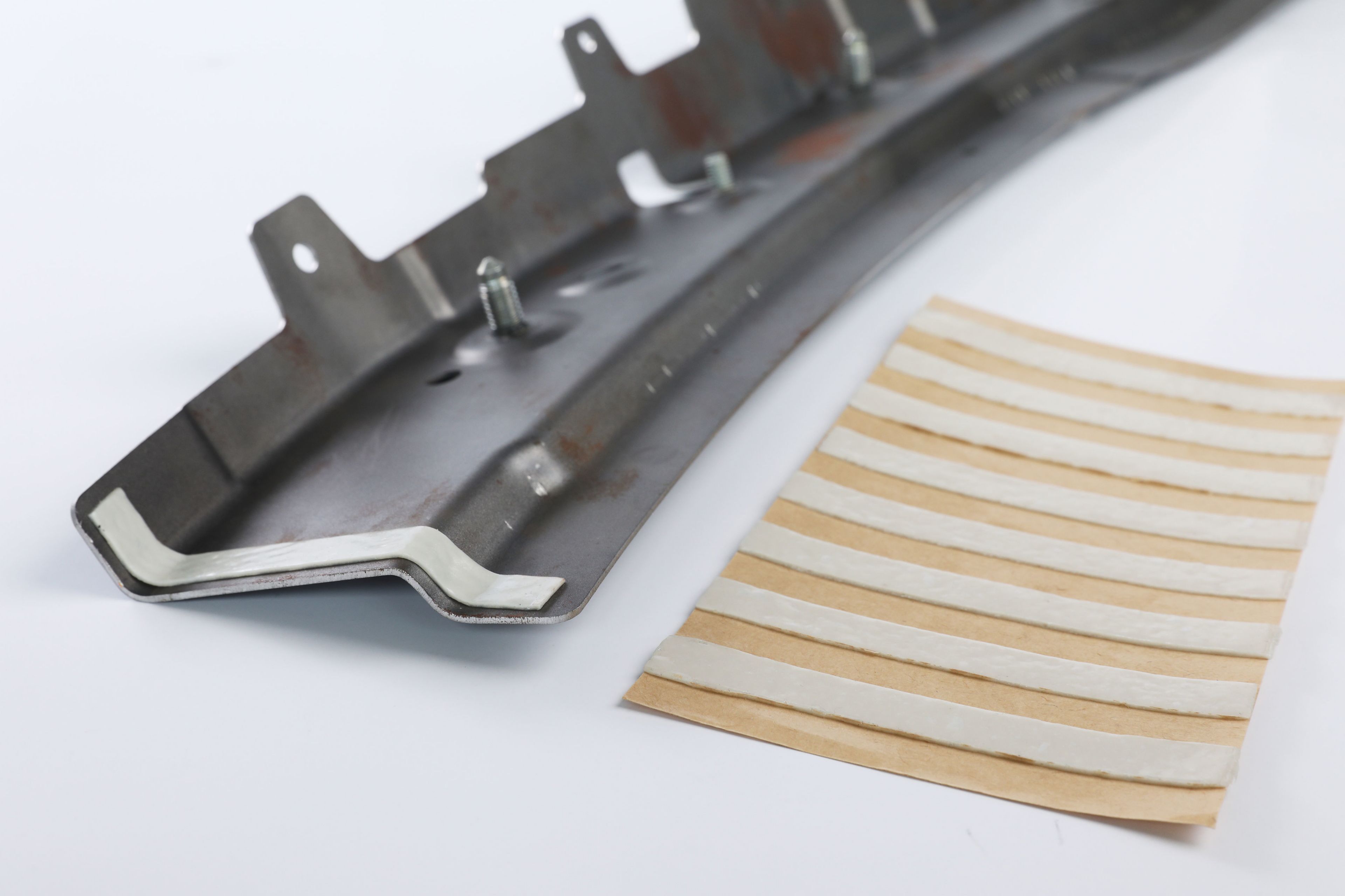 c柱连接框架与挤压加强带