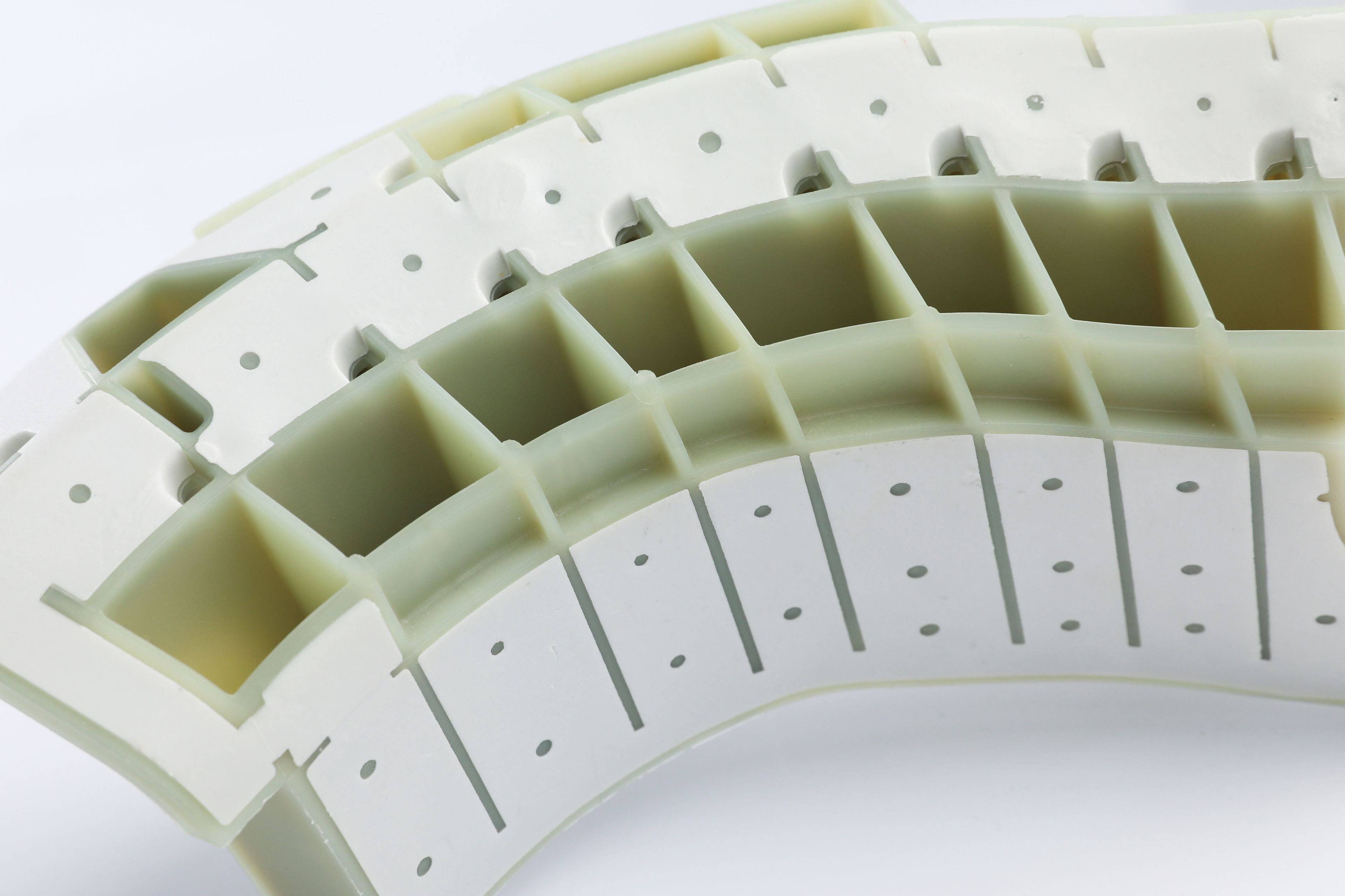 结构插入钢筋施用用于加强D柱节点