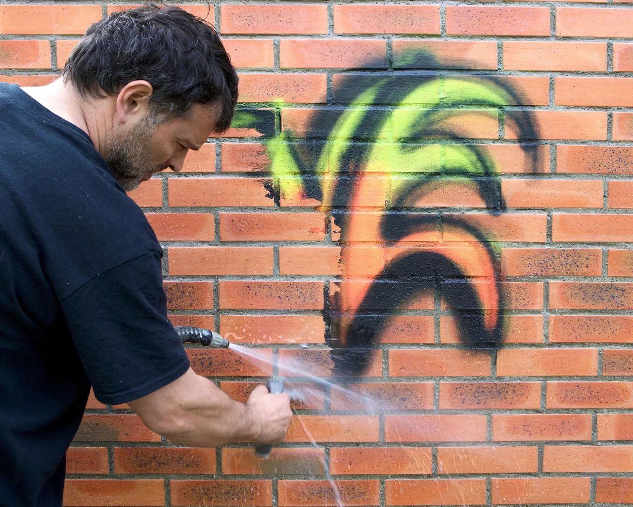 curatare grafitti