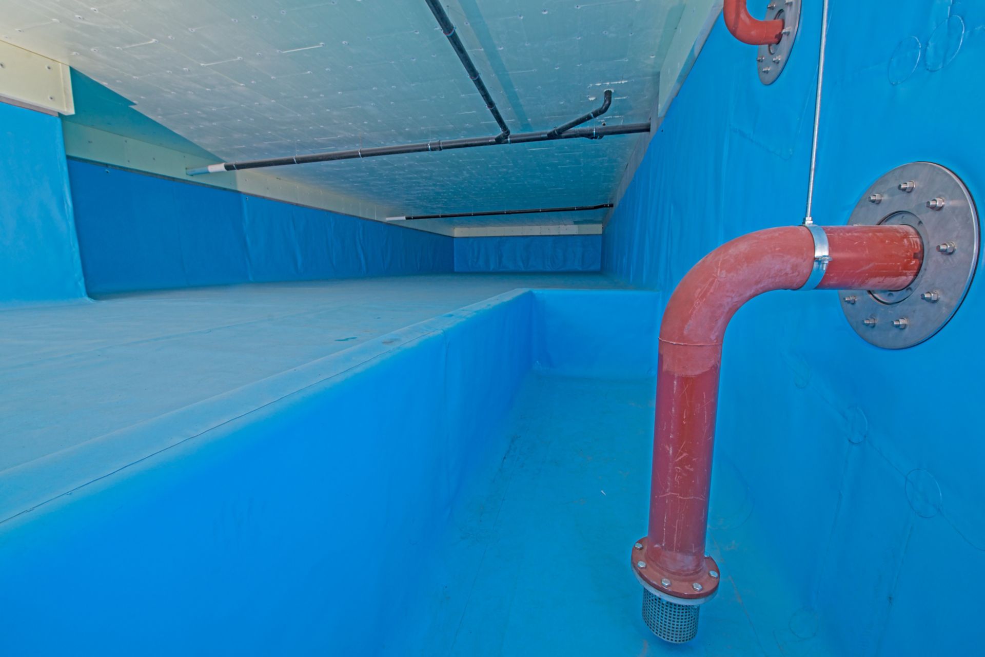 Dauerhaft dichte Sprinklertanks für ca. 2.500 m³ Löschwasser