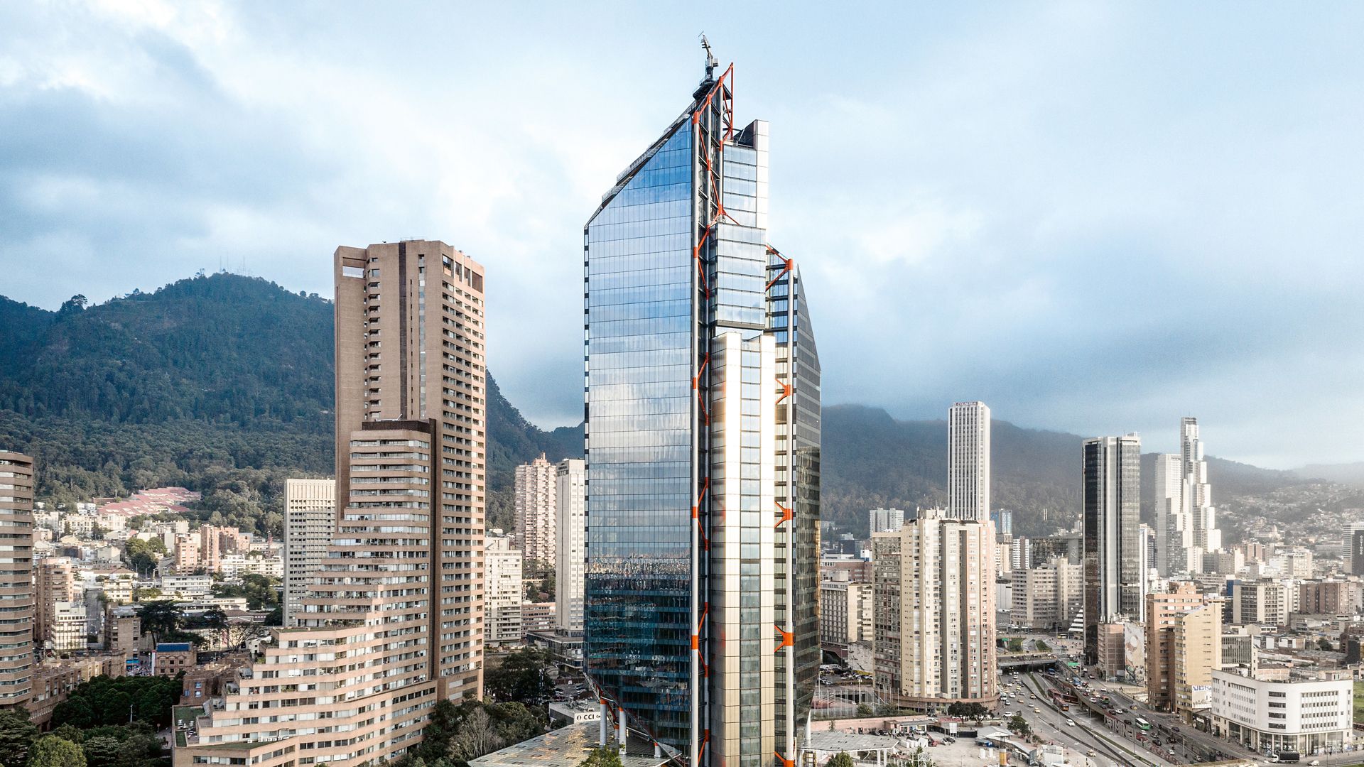 The ATRIO Towers, a two-tower development with spaces for offices, public services and shops, is located in Bogota, Colombia
