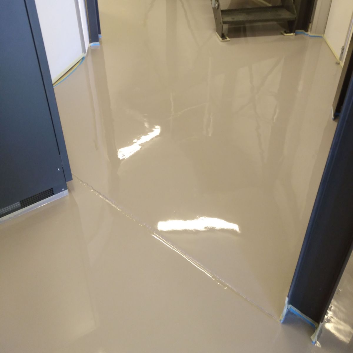 Epoxy Floor Refurbishment at the Southern African Large Telescope