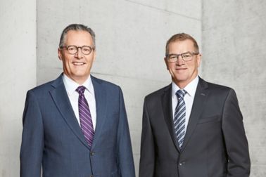 董事长保罗·黑格和首席执行官保罗·舒勒