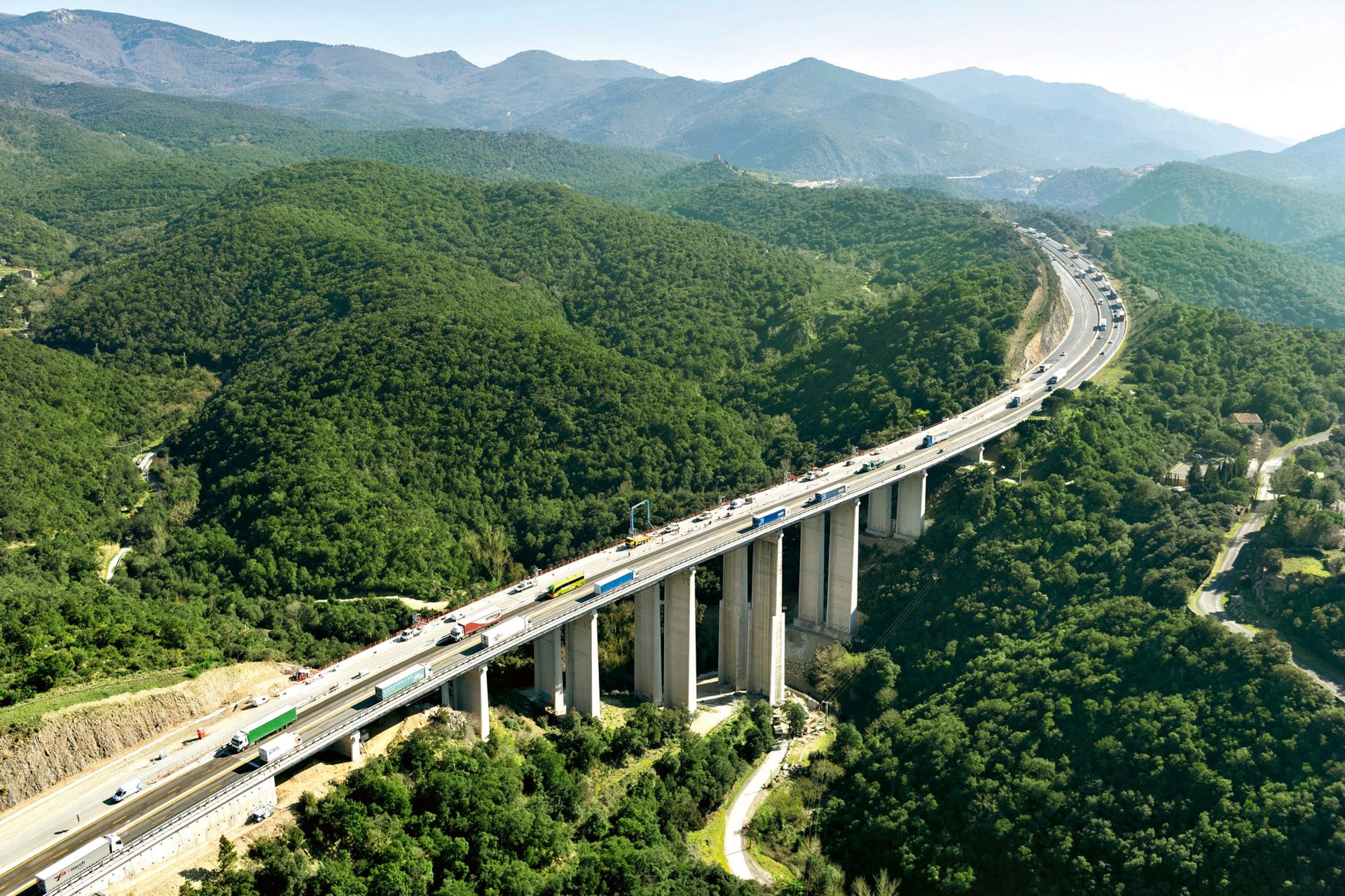 Strengthening the bridge piers in poorly accessible terrain is always a challange