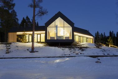 Smart house Living with the rotation of the sun - Finland