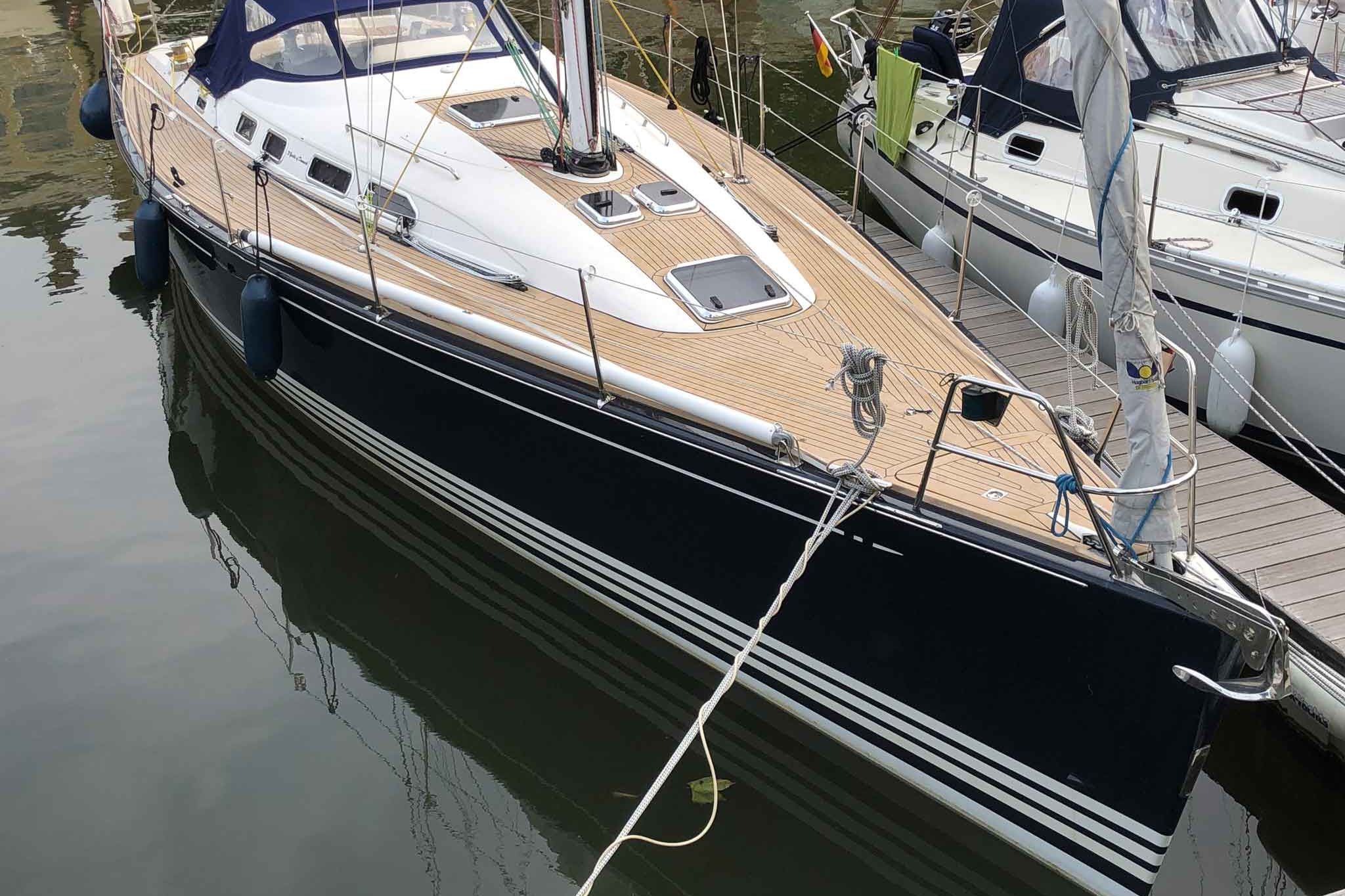 木材模仿柚木甲板