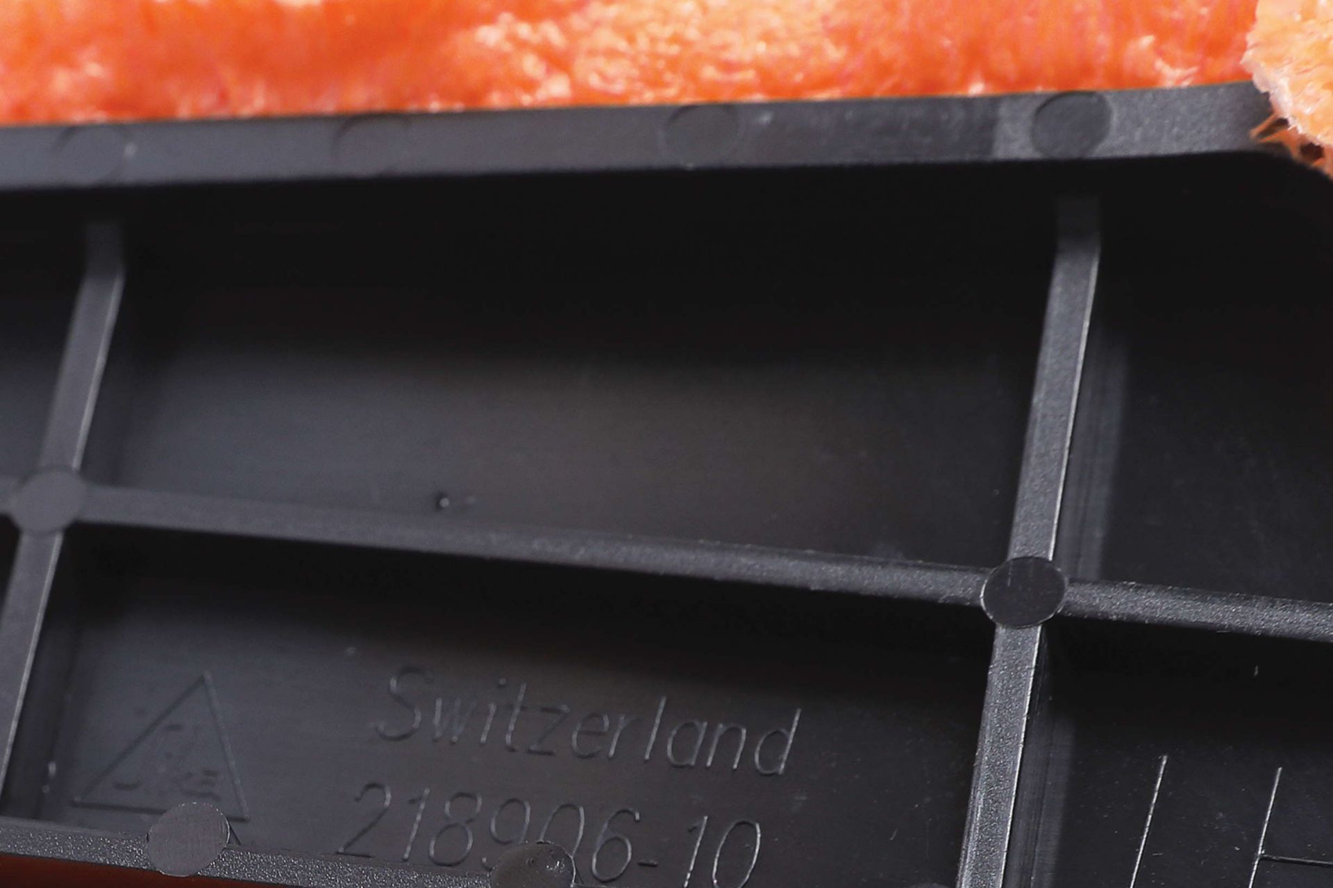 注塑成型的声学SikaBaffle显示Sikamid载体