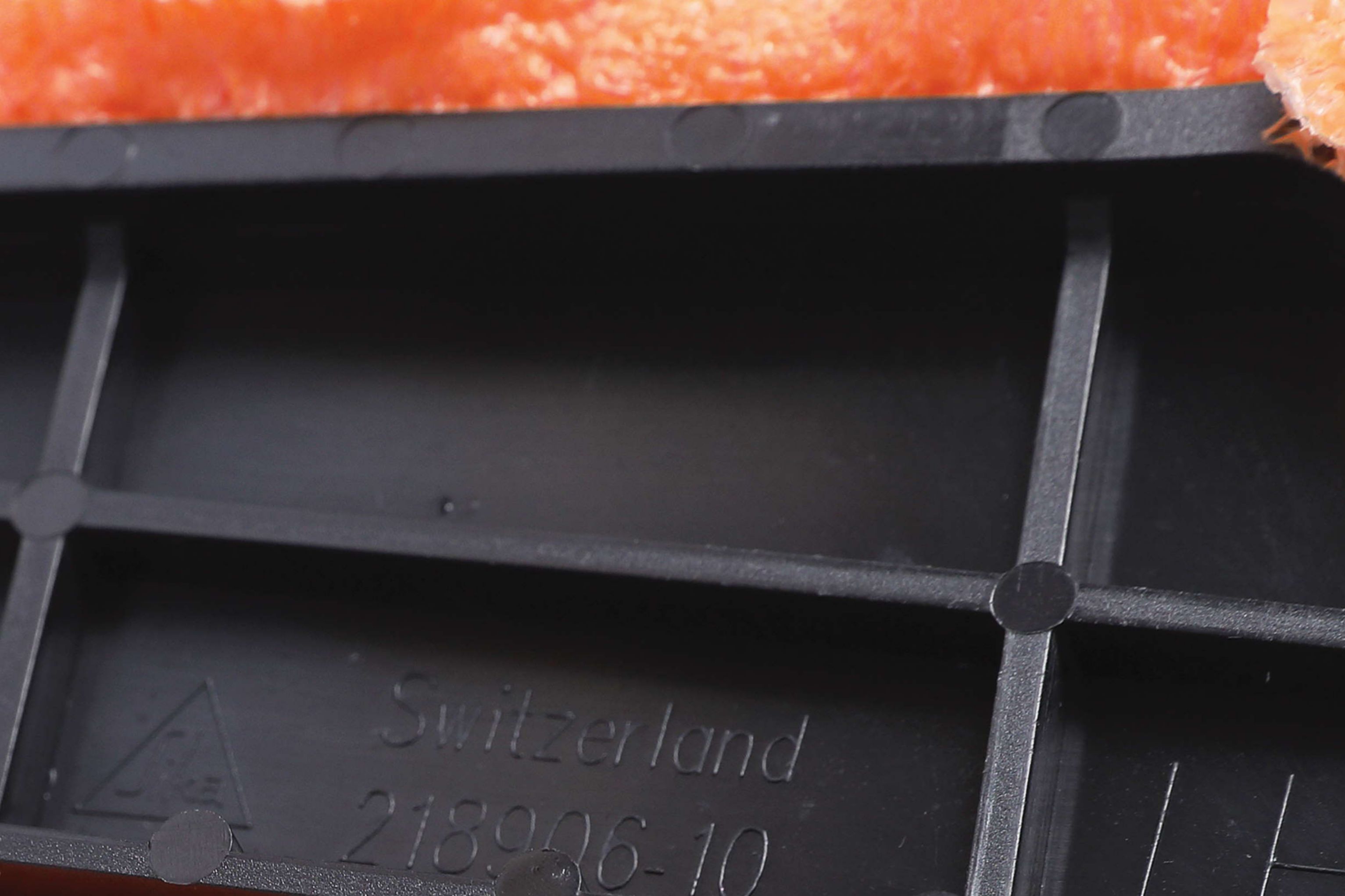 注塑成型的声学SikaBaffle显示Sikamid载体