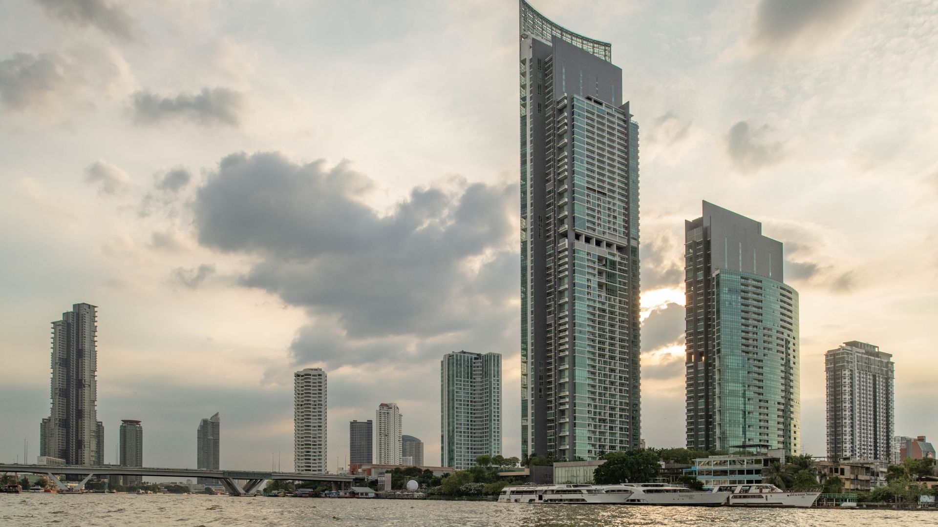 Skyline of Bangkok, Thailand