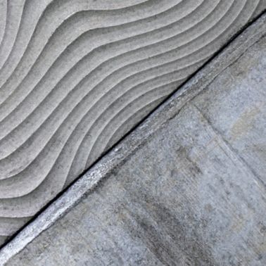 苏黎世利马特大厦的Sika Concrete Ambixtures生产的建筑质感混凝土墙