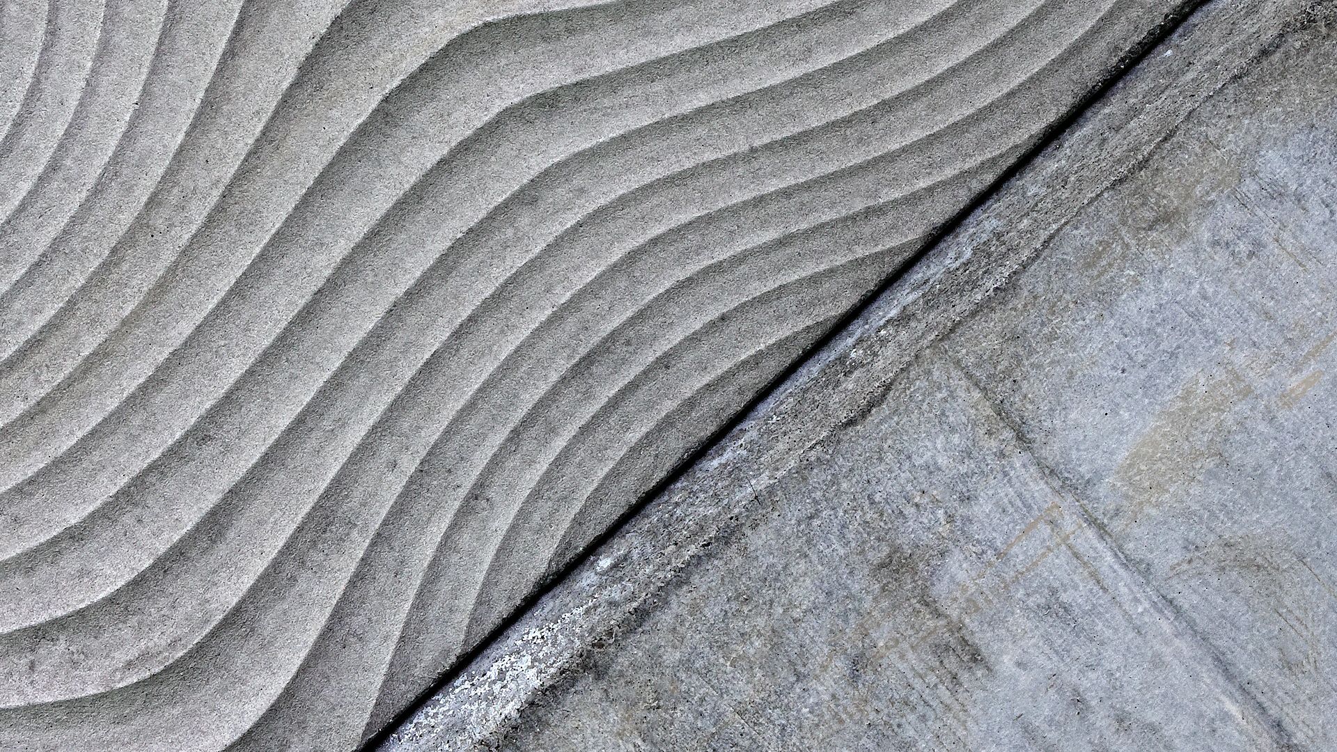 Architectural textured concrete wall produced with Sika concrete admixtures at Limmat building in Zurich