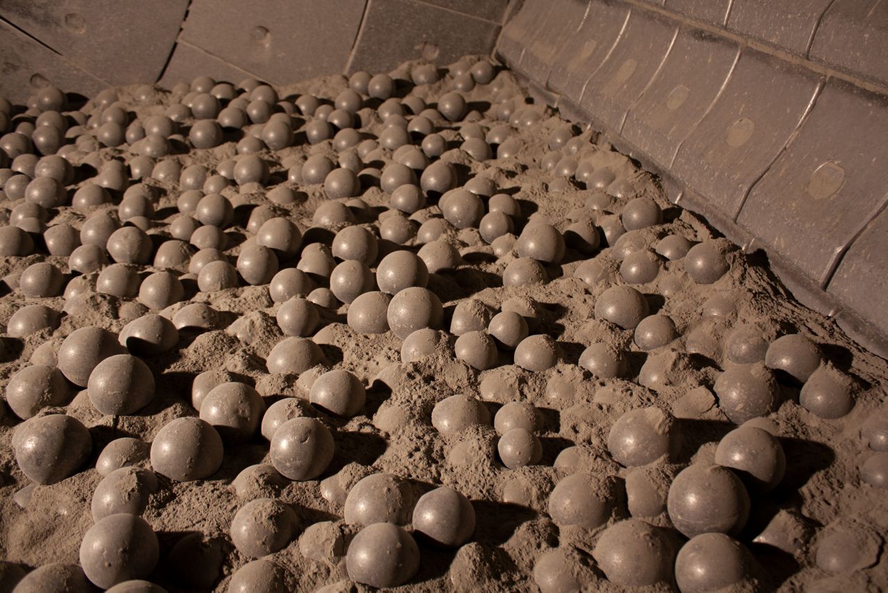 Grinding of the finished cement in a ball mill