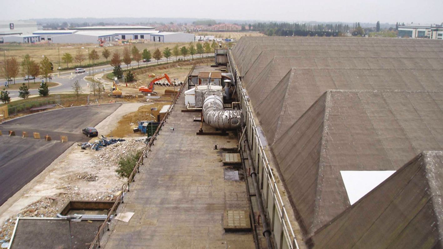 Comet hangar roof before renovation of bitumen roof