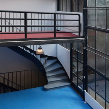 巴黎27号企业孵化器楼层