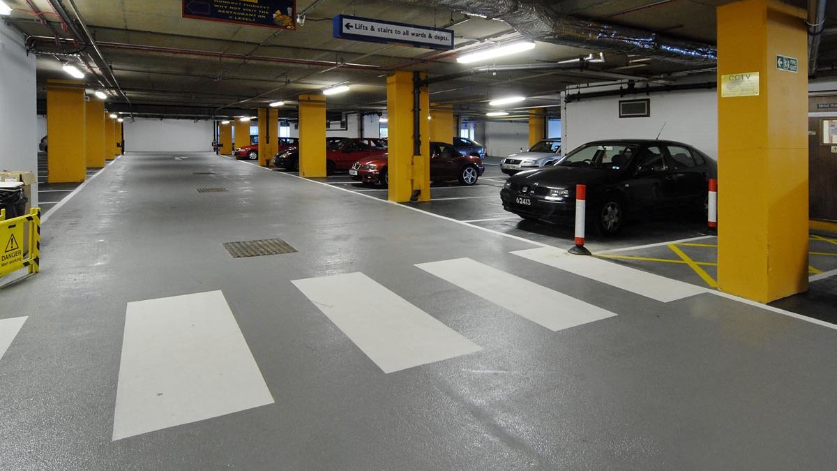 Signalization in a car parking garage