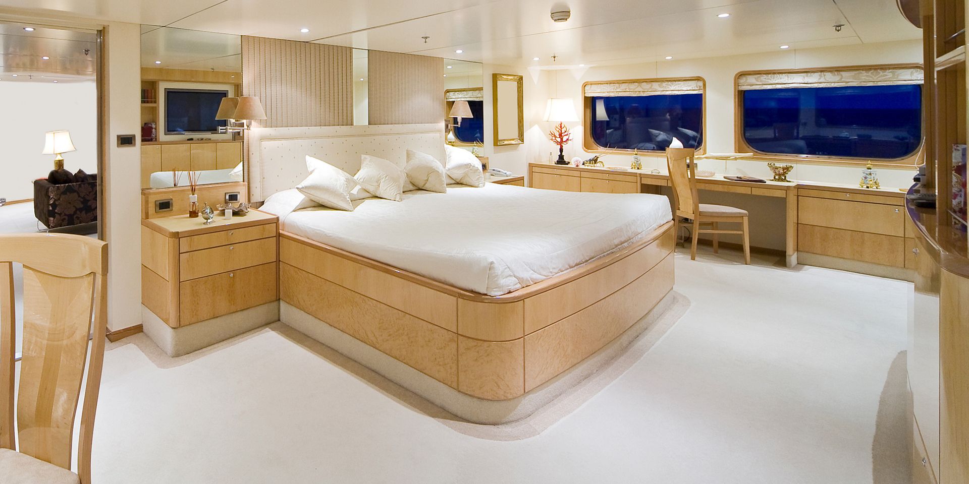 Vynil Bonding Carpet on Marine Ship