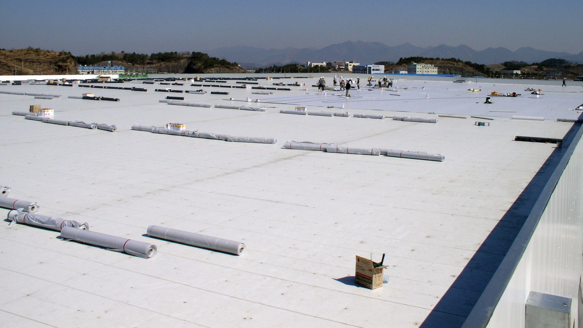 Cold roof using Sika product for energy efficiency