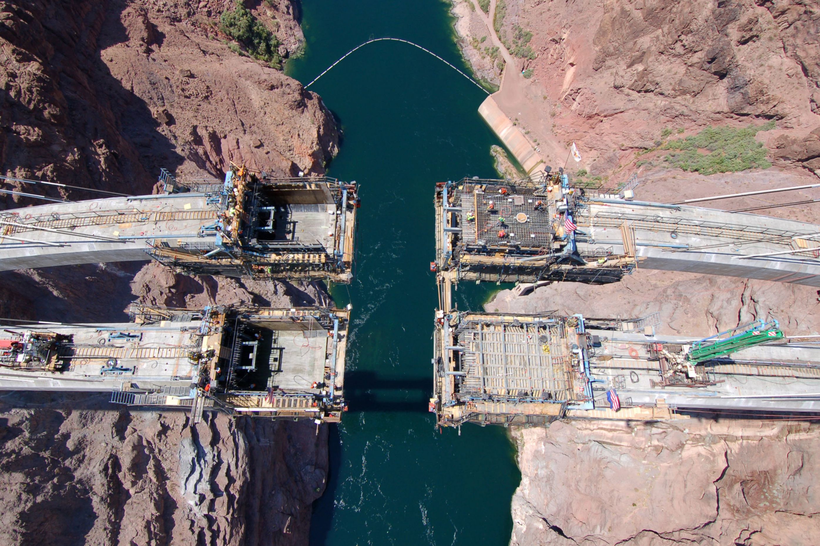 Colorado River Bridge precast concrete structure produced with Sika admixtures