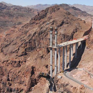 Colorado River Bridge precast concrete structure produced with Sika admixtures