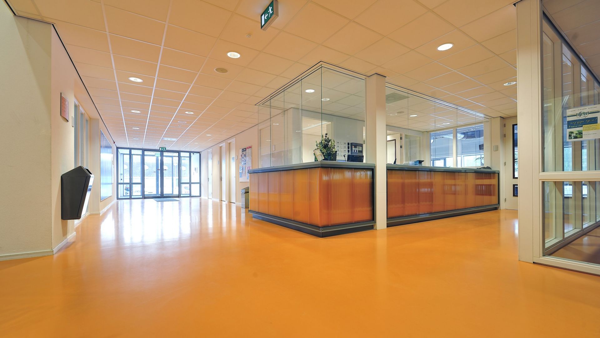 Decorative orange comfortfloor in a hospital