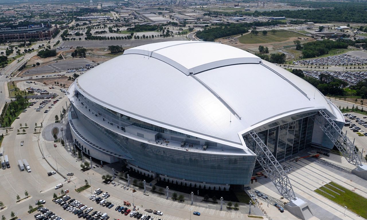 美国德克萨斯州牛仔体育场安装的Sarnafil单层PVC膜粘屋面系统