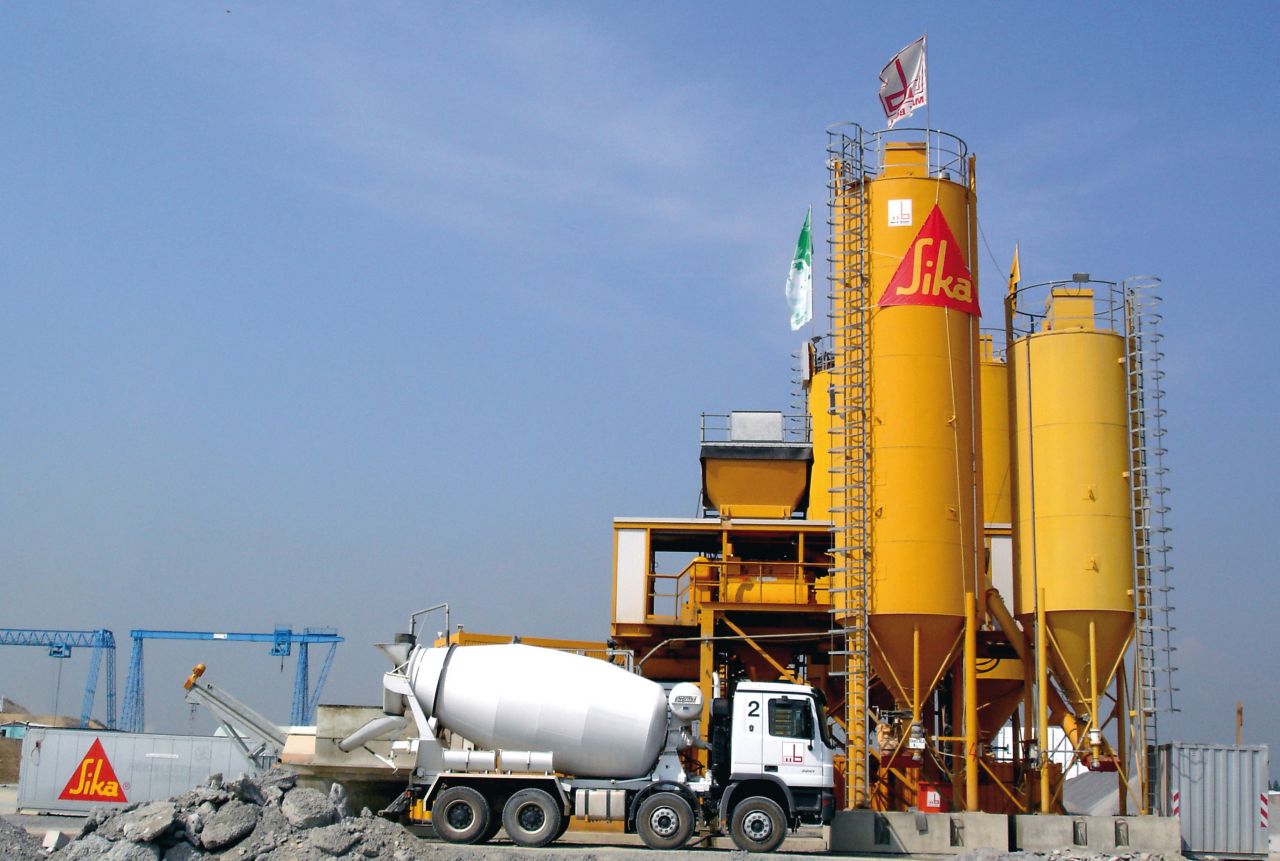 Sika Concrete Production: Cementitious material storage and ready-mix truck