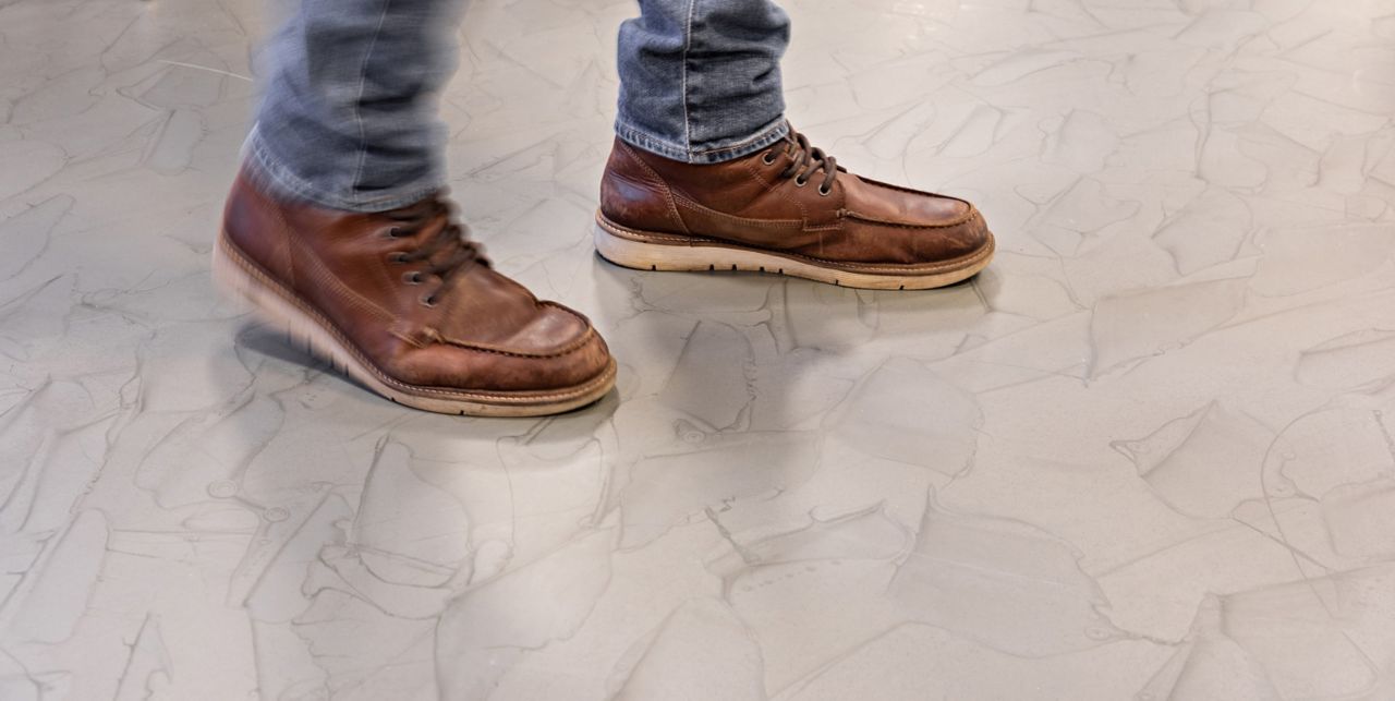 Sika Comforfuor在食堂和芬兰Oulu市政厅的休息室