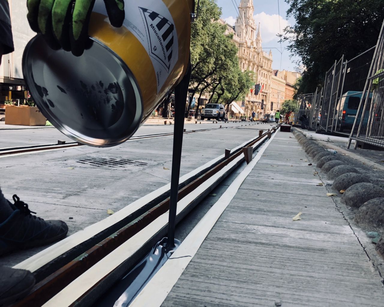 Fixing tram rail wiht epoxy grouting