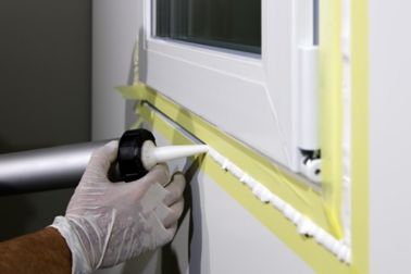 Sealing window frame with Sika Boom expansion foam