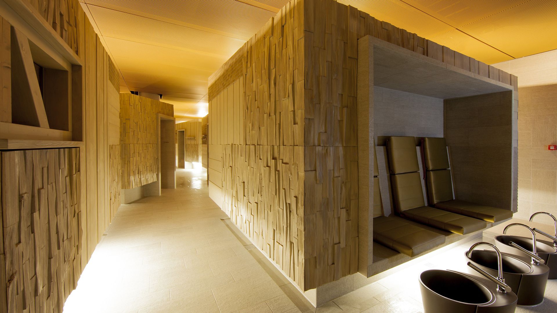 Sport center sauna spa footbath with tile floor adhesive in Fitnesspark Allmend Switzerland