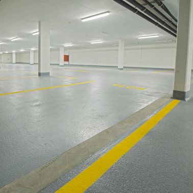 奥地利林茨的汽车停车场的地板