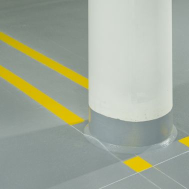 奥地利林茨的汽车停车场的地板