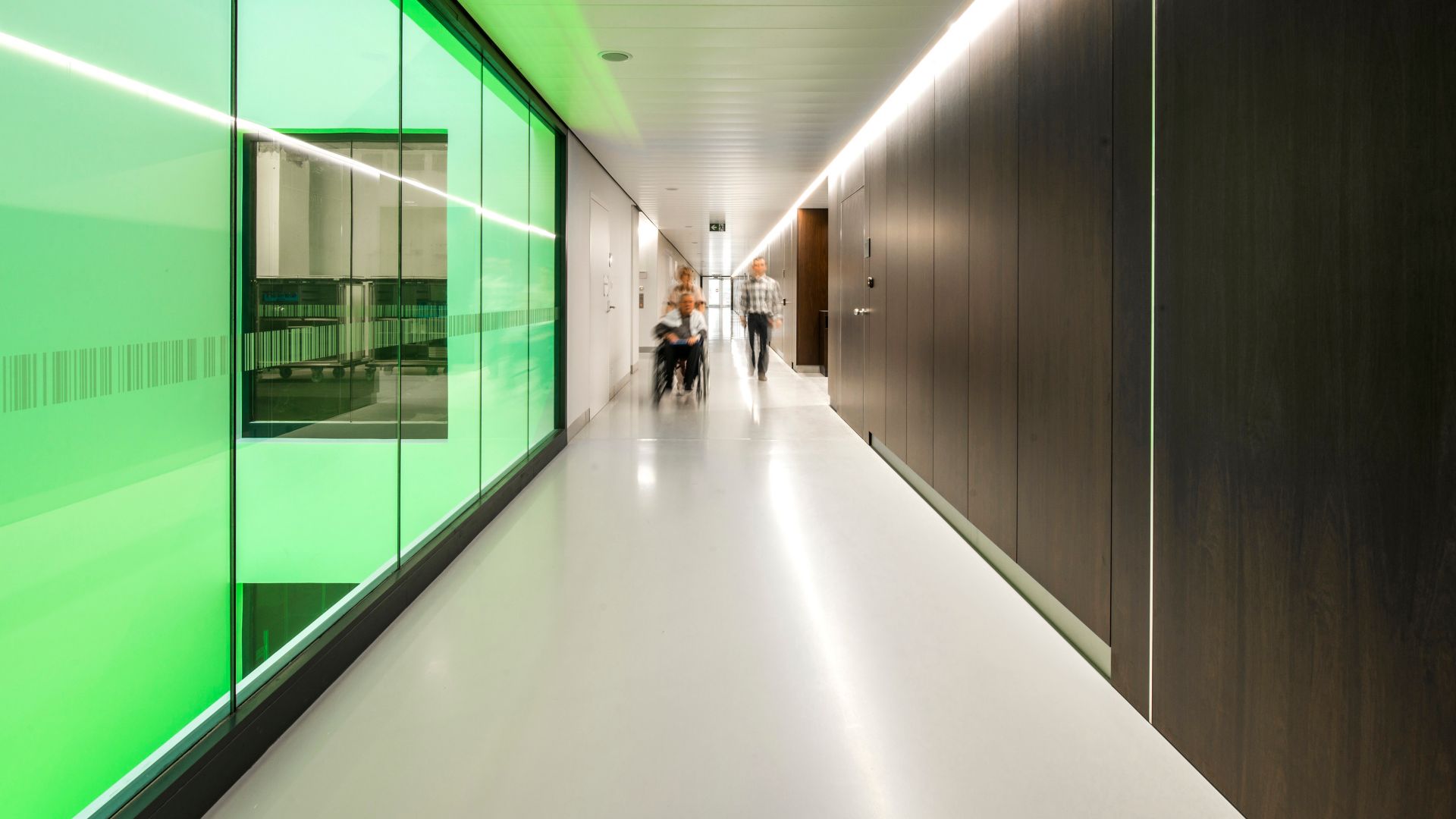 Corridor with Sika ComfortFloor in AZ Groeninge Hospital in Kortrijk Belgium