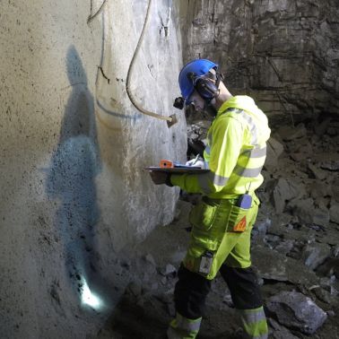 Testing early strength development of the freshly sprayed concrete in the Garpenberg Mine