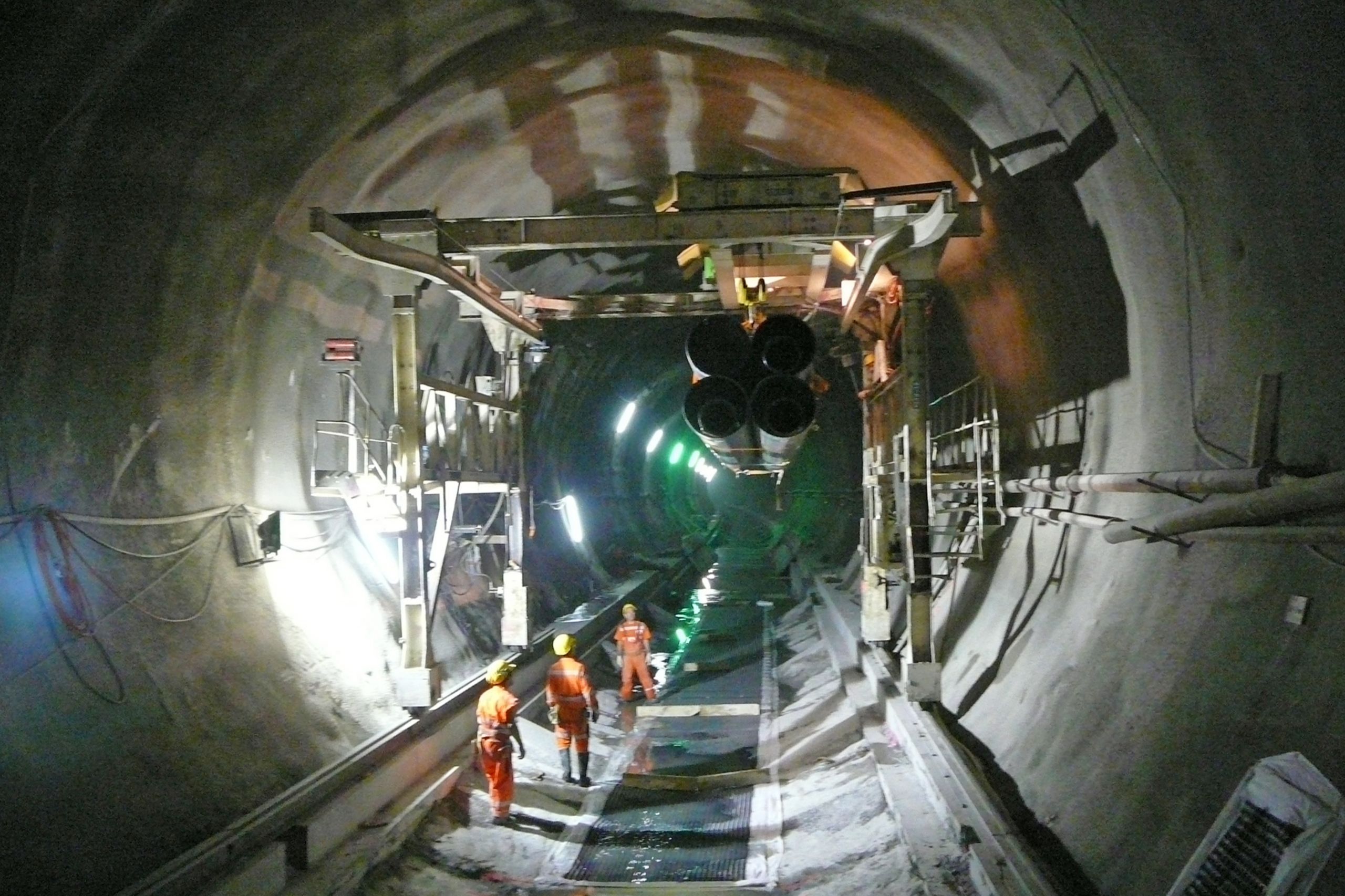 瑞士圣哥达隧道施工