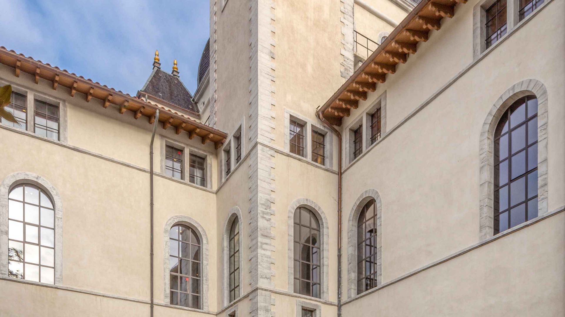 Grand Hotel Dieu in France with facade finish plaster render