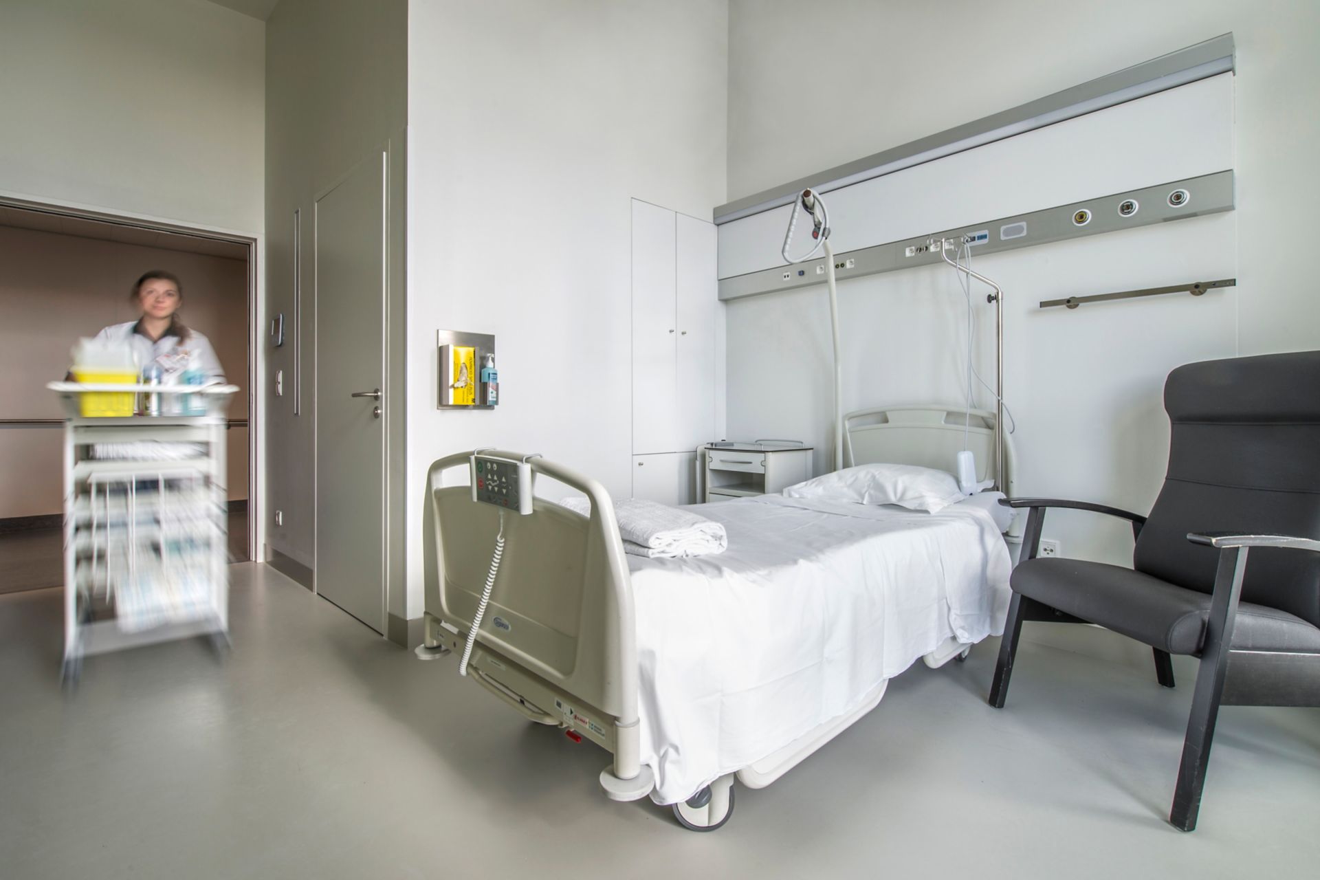 Single-bed room in AZ Groeninge Hospital in Kortrijk Belgium