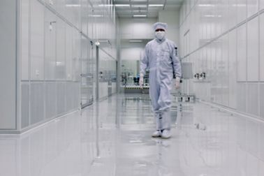 Industrial floor coating with Sikafloor system for clean room areas