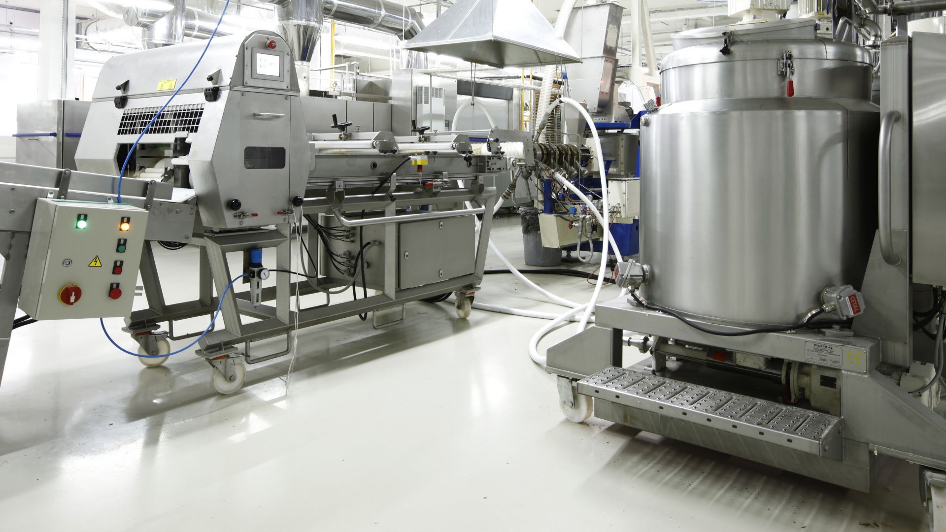 Industrial floor coating with Sikafloor resin cementitious flooring system in food facility