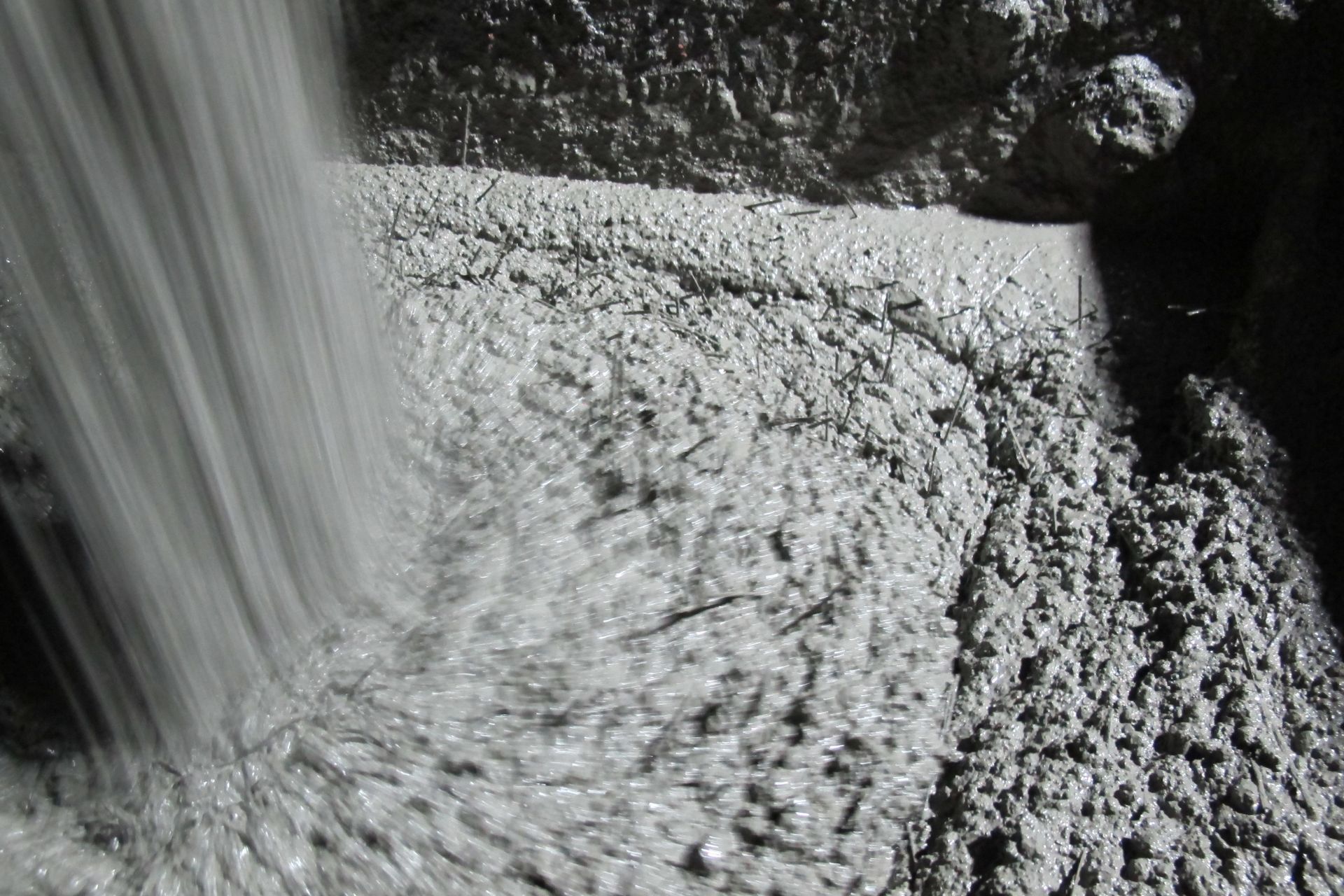 准备喷洒的混凝土