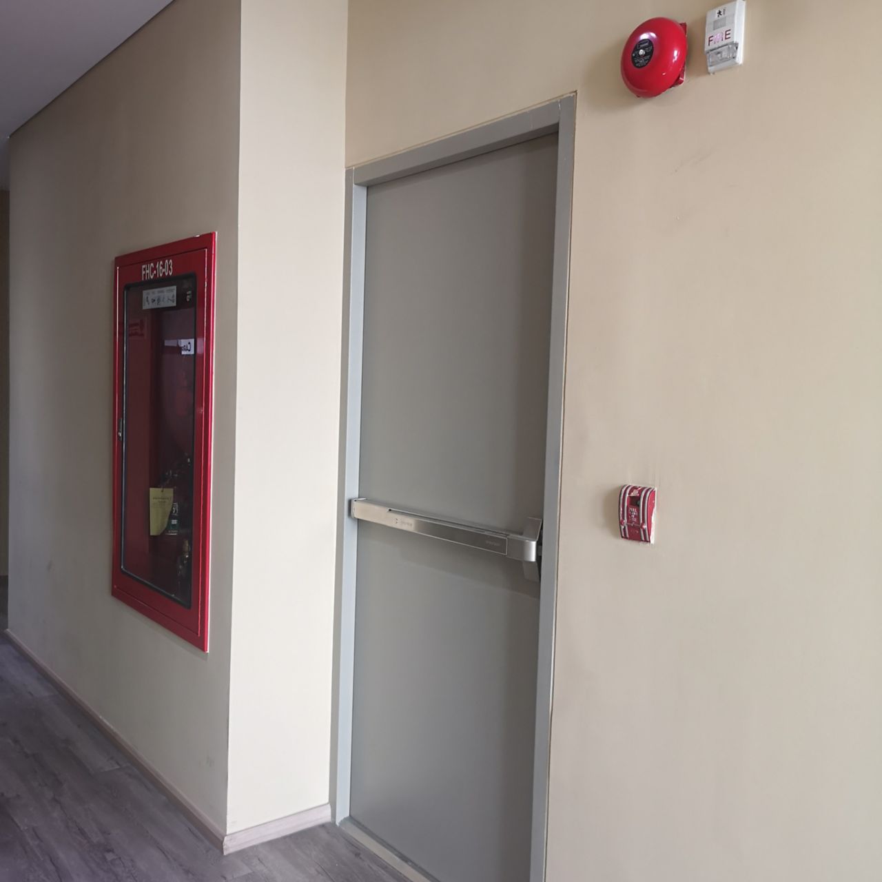 层压，三明治面板防火门