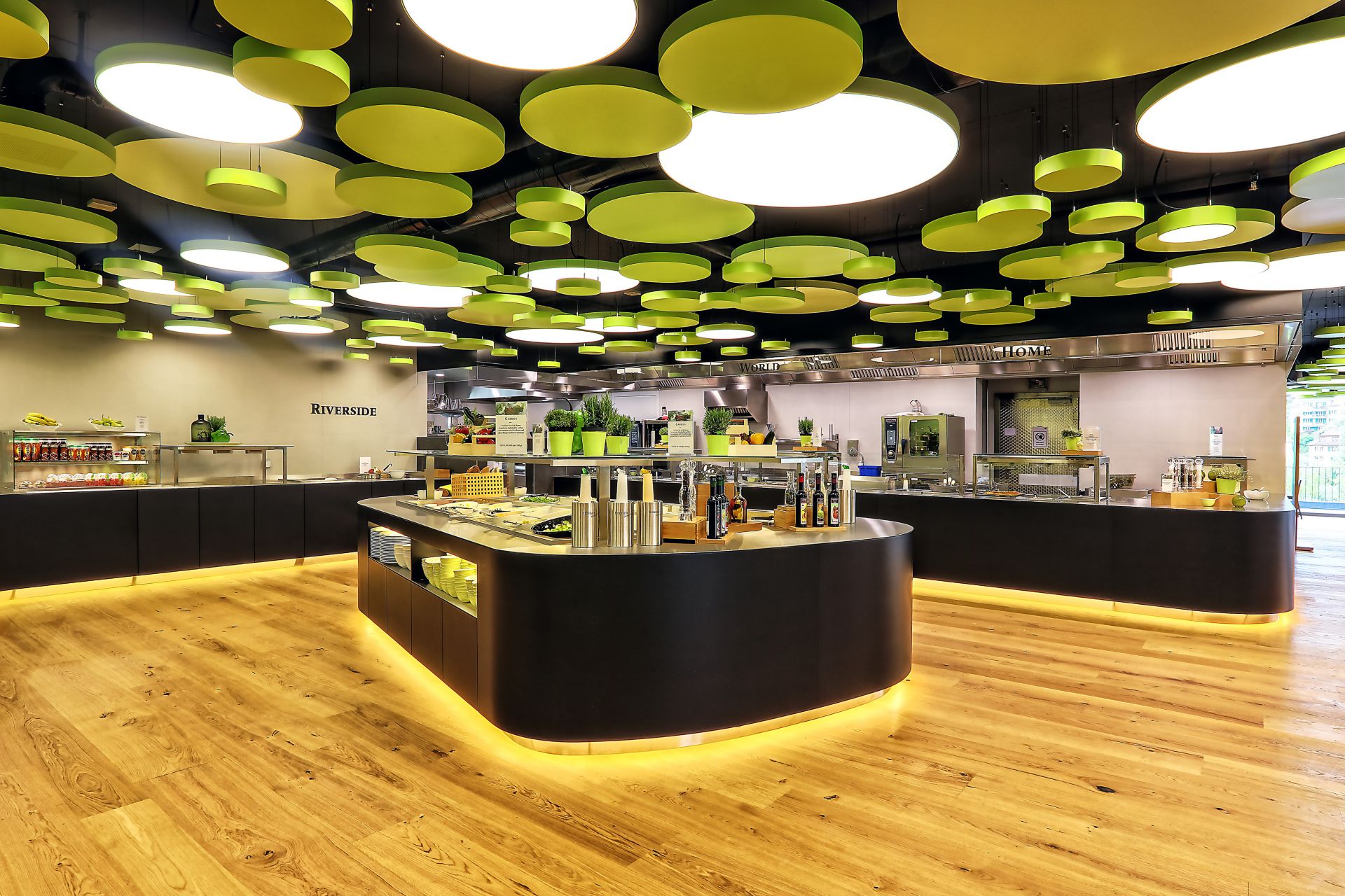 Wood floor in the canteen in Sika office in Zurich