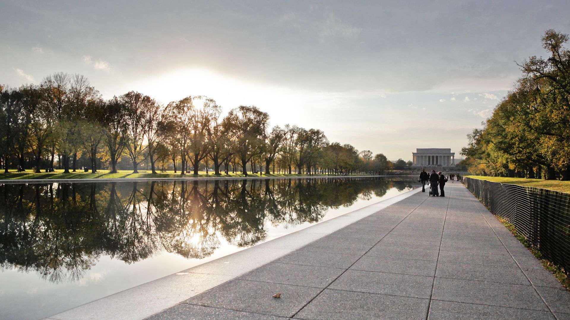 Lincoln Memorial Reflecting Pool in Washington D.C. made with Sika Watertight Concrete System