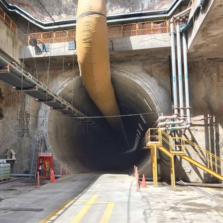 隧道为厄瓜多尔基多的地铁建造了