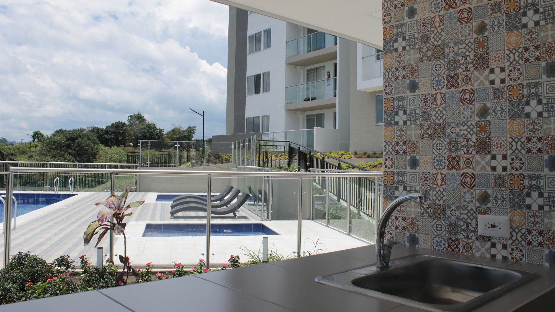 Balcony of the residential complex Mirador De Los Ocobos Armenia, Colombia