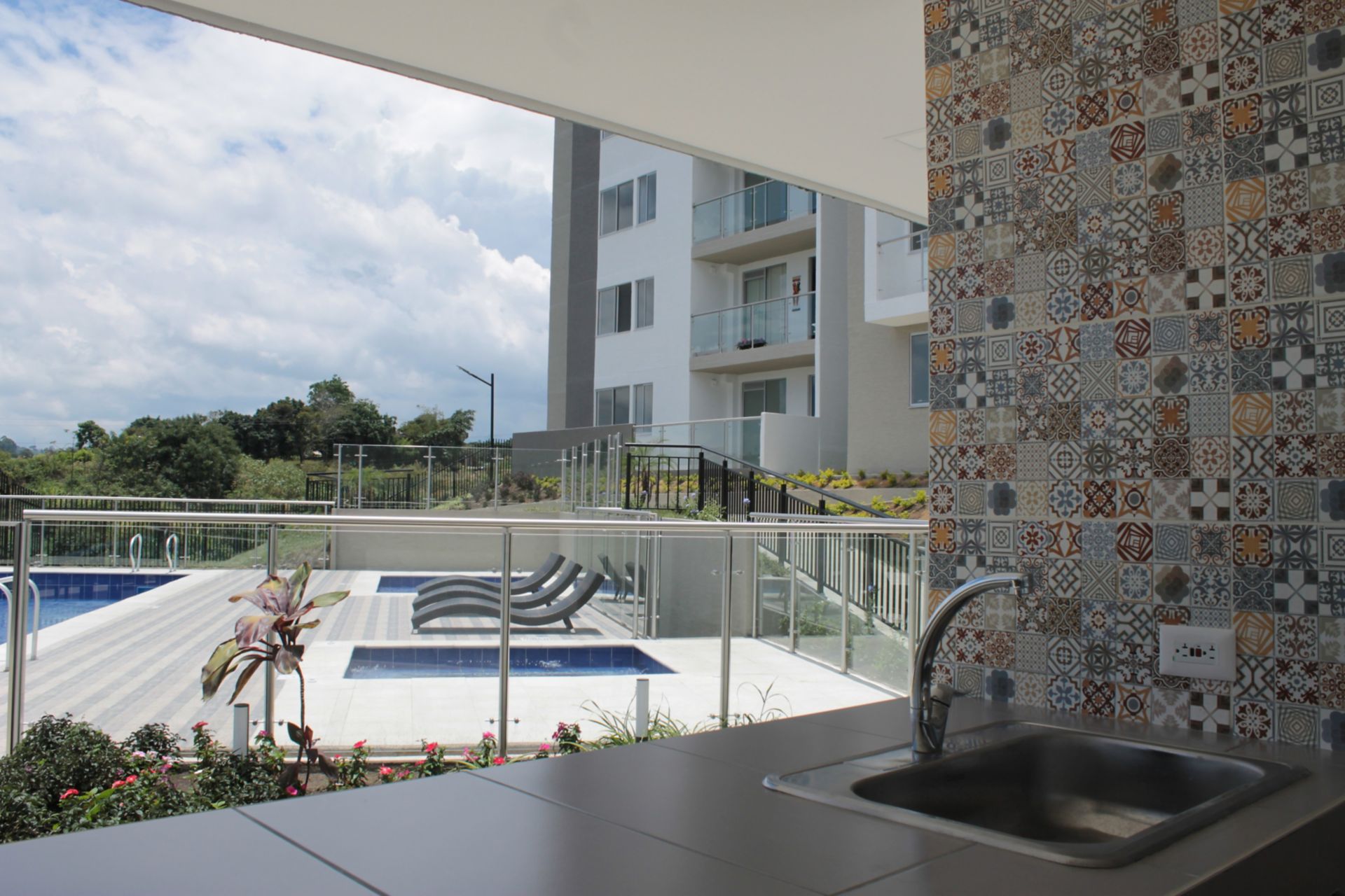 Balcony of the residential complex Mirador De Los Ocobos Armenia, Colombia
