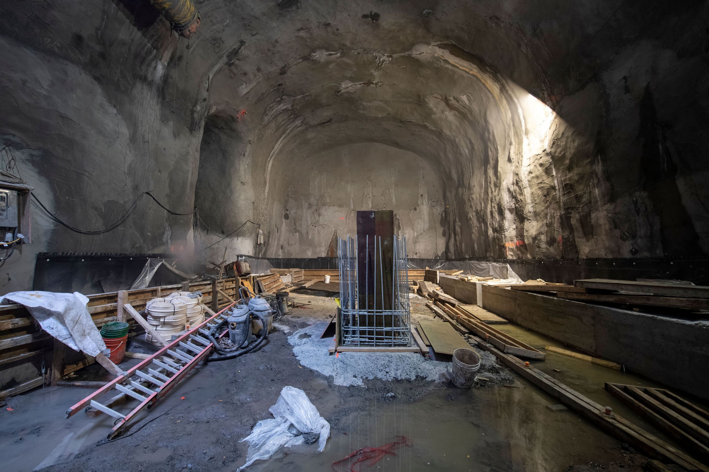 Construction of the new ventilation tunnels in the Montreal Metro