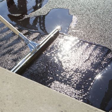 在德国乌尔姆的Neutorbridge上使用Sika Ergodur和Sikalastic热沥青