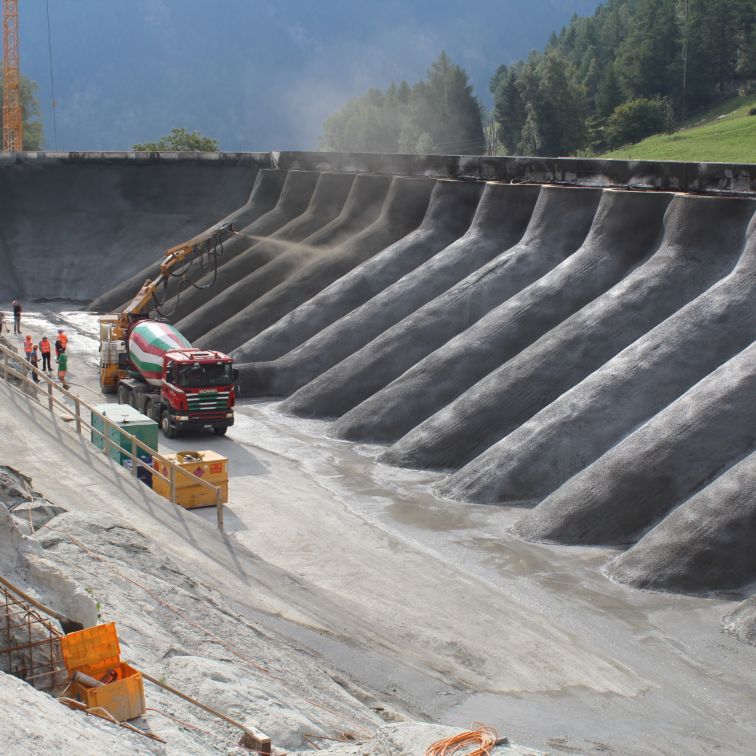 Applying sprayed concrete at Argessa Hydropower Plant, Oberems, Switzerland