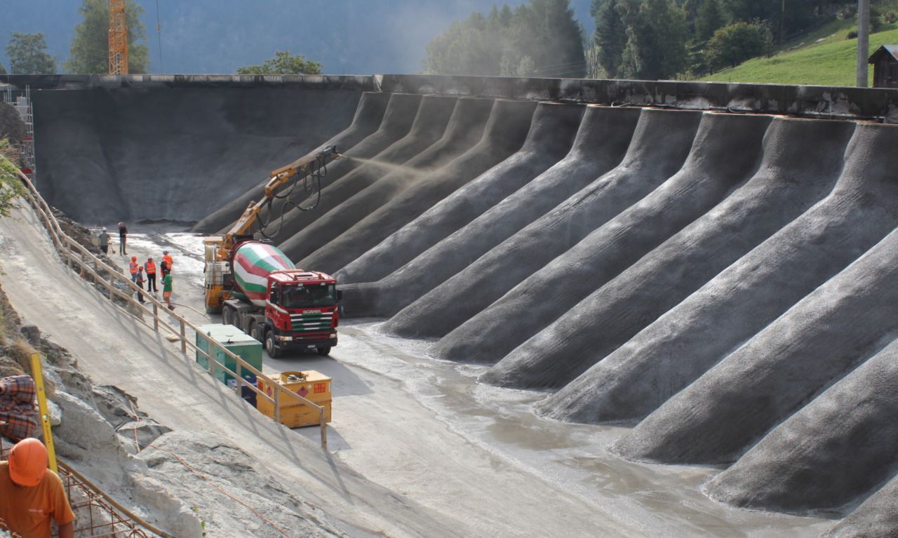 在瑞士Oberems的Argessa水电站应用喷射混凝土